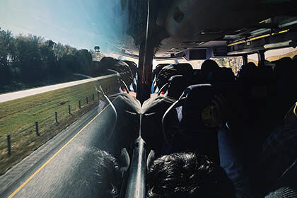 bus-do-Anglii-kontra-samochód-co-się-bardziej-opłaca-mikebus Bus do Anglii kontra samochód – co się bardziej opłaca? Przewóz osób do Anglii