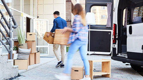 Przeprowadzka Anglia Polska z małej miejscowości – Co warto wiedzieć? Busy do Anglii z MikeBus